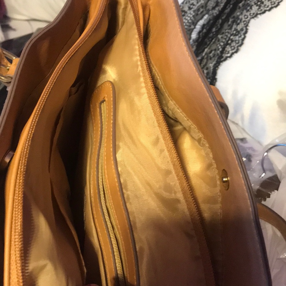 Purse - Picture 3 of 3